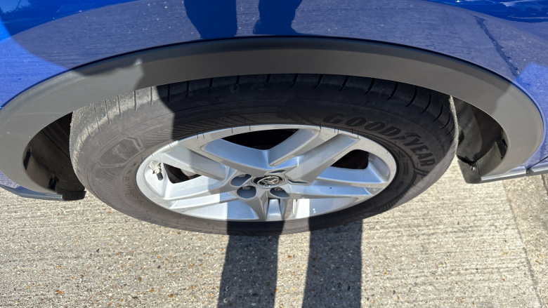 Toyota C-HR 1.8 Hybrid Icon 5dr CVT Hybrid Hatchback